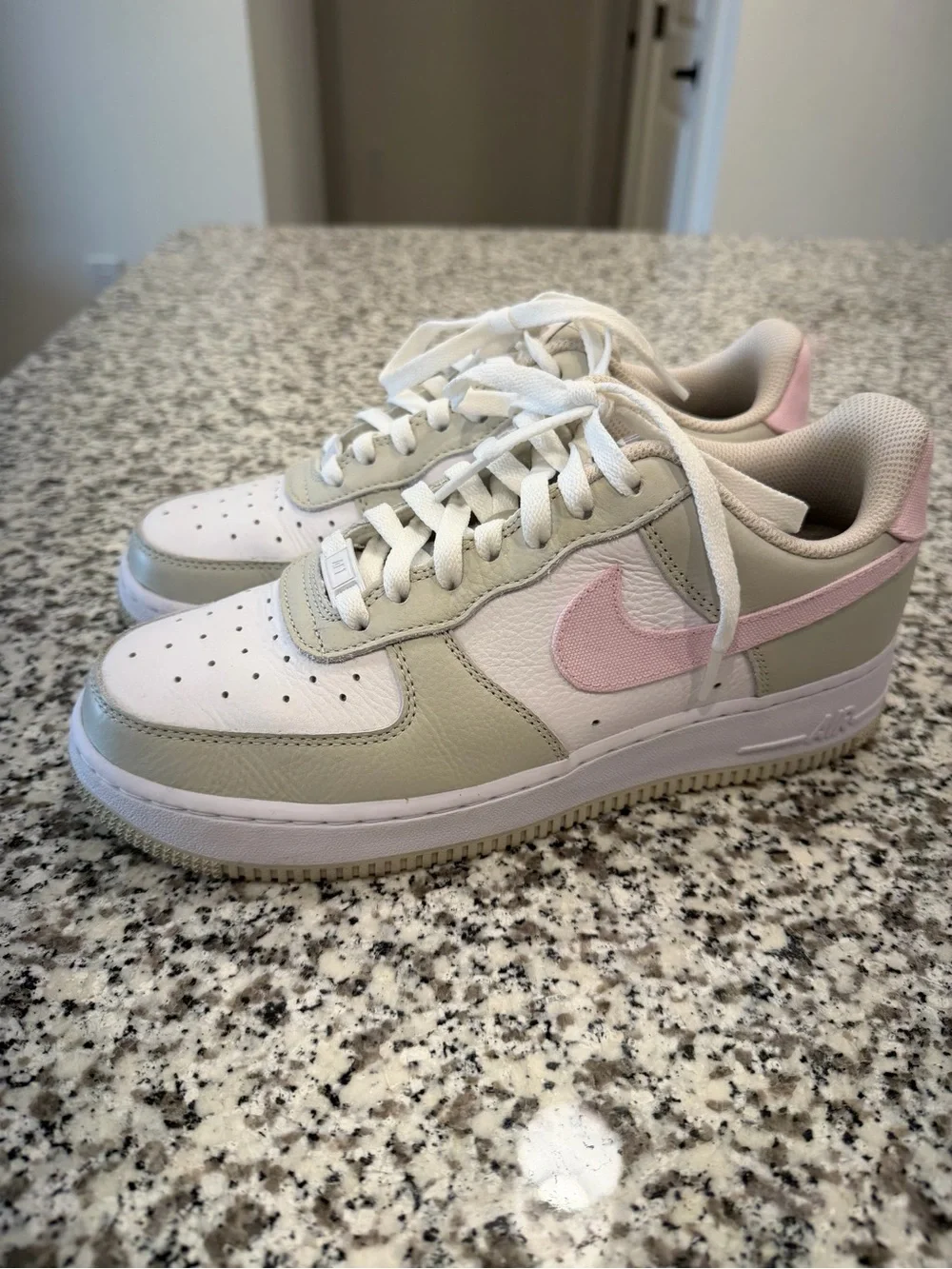 Nike Air Force 1